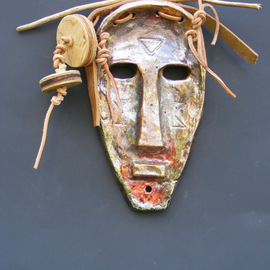 Louise Parenteau Artwork KABA, 2014 Ceramic Sculpture, Mask