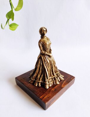 Amin Ghaedi; Qashqai Girl, 2022, Original Sculpture Bronze, 10 x 14 cm. Artwork description: 241 Qashqai Girl made with bronze...