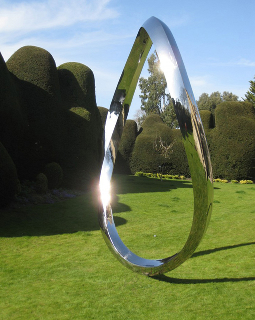 Wenqin Chen  'Endless Curve No5', created in 2010, Original Sculpture Steel.