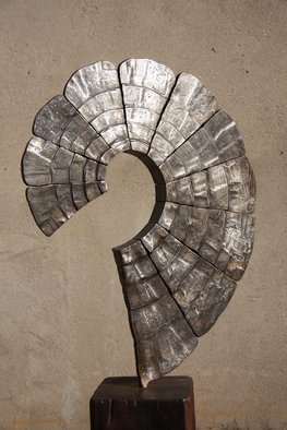 Claudio Bottero: 'giulio cesare', 2003 Steel Sculpture, Abstract. Representation of Julies Ceaser...
