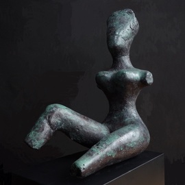 Daniel Gomez: 'my cleopatra', 2022 Other Sculpture, Beauty. Artist Description: Sculpture, Concrete on Stone and metalDimensions Height 27cm, Width 21cm, Depth 13cm   2. 00 kg ...